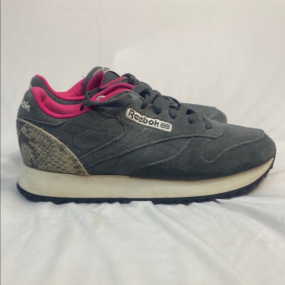 Reebok Classic Leather Ripple Gray and Pink Sneakers, Size 8.5 - Picture 3 of 7